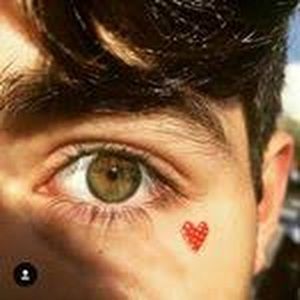 Meet your Posher, Hugo